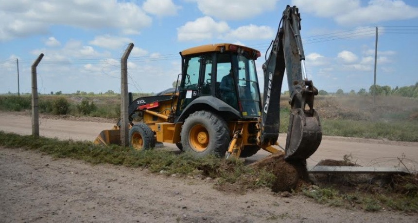 Reconstrucci&oacute;n cierre perimetral polideportivo municipal 