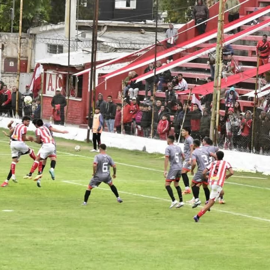 El Chaca igual&oacute; sin goles ante Costa Brava 