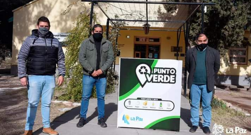 La Paz: ayer se realiz&oacute; la entrega de "Puntos Verdes" en diferentes escuelas primarias