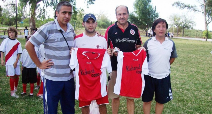 De la Cancha a la Pol&iacute;tica: La Revoluci&oacute;n del Deporte Social en el Este de Mendoza